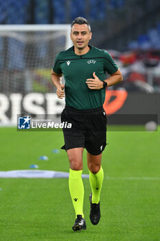 2024-10-03 - Referee Horatiu Fesnic (ROU) during the UEFA Europa League 2024/25 League Phase MD2 match between S.S. Lazio and O.G.C. Nice at Olympic Stadium on October 3, 2024 in Rome, Italy. - SS LAZIO VS OGC NICE - UEFA EUROPA LEAGUE - SOCCER