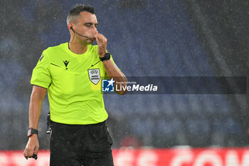 2024-10-03 - Referee Horatiu Fesnic (ROU) during the UEFA Europa League 2024/25 League Phase MD2 match between S.S. Lazio and O.G.C. Nice at Olympic Stadium on October 3, 2024 in Rome, Italy. - SS LAZIO VS OGC NICE - UEFA EUROPA LEAGUE - SOCCER