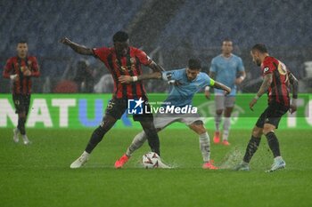 2024-10-03 - Youssouf Ndayishimiye of O.G.C. Nice and Mattia Zaccagni of S.S. Lazio in action during the UEFA Europa League 2024/25 League Phase MD2 match between S.S. Lazio and O.G.C. Nice at Olympic Stadium on October 3, 2024 in Rome, Italy. - SS LAZIO VS OGC NICE - UEFA EUROPA LEAGUE - SOCCER