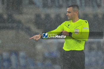 2024-10-03 - Referee Horatiu Fesnic (ROU) during the UEFA Europa League 2024/25 League Phase MD2 match between S.S. Lazio and O.G.C. Nice at Olympic Stadium on October 3, 2024 in Rome, Italy. - SS LAZIO VS OGC NICE - UEFA EUROPA LEAGUE - SOCCER