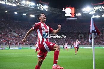 2024-10-03 - 32 Santiago Hezze of Olympiacos FC celebrates a goal during the Europa League, Matchday 2 match between Olympiacos FC and SC Braga at Georgios Karaiskakis Stadium on October 3, 2024, in Piraeus, Greece. - OLYMPIACOS FC VS SC BRAGA - UEFA EUROPA LEAGUE - SOCCER