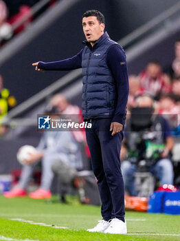 2024-10-03 - Head Coach Maarten Martens of AZ Alkmaar during the UEFA Europa League, League Phase, Matchday 2 football match between Athletic Club and AZ Alkmaar on October 3, 2024 at Estadio de San Mamés in Bilbao, Spain - FOOTBALL - EUROPA LEAGUE - ATHLETIC CLUB V AZ ALKMAAR - UEFA EUROPA LEAGUE - SOCCER