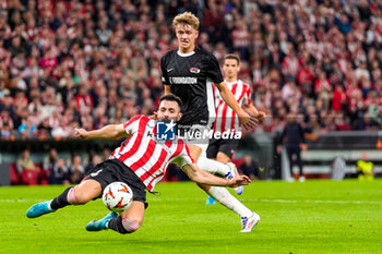 2024-10-03 - Aitor Paredes of Athletic Club, Sven Mijnans of AZ Alkmaar during the UEFA Europa League, League Phase, Matchday 2 football match between Athletic Club and AZ Alkmaar on October 3, 2024 at Estadio de San Mamés in Bilbao, Spain - FOOTBALL - EUROPA LEAGUE - ATHLETIC CLUB V AZ ALKMAAR - UEFA EUROPA LEAGUE - SOCCER