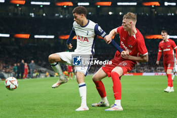 2024-10-24 - Brennan Johnson of Tottenham Hotspur and Maxim Dekker of AZ Alkmaar during the UEFA Europa League, League phase, Matchday 3 football match between Tottenham Hotspur and AZ Alkmaar on 24 October 2024 at the Tottenham Hotspur Stadium in London, England - FOOTBALL - EUROPA LEAGUE - TOTTENHAM V AZ ALKMAAR - UEFA EUROPA LEAGUE - SOCCER