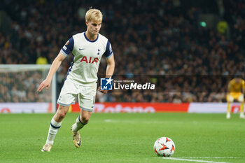 2024-10-24 - Lucas Bergvall of Tottenham Hotspur during the UEFA Europa League, League phase, Matchday 3 football match between Tottenham Hotspur and AZ Alkmaar on 24 October 2024 at the Tottenham Hotspur Stadium in London, England - FOOTBALL - EUROPA LEAGUE - TOTTENHAM V AZ ALKMAAR - UEFA EUROPA LEAGUE - SOCCER