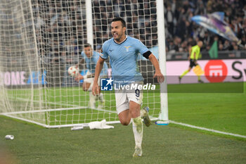 2024-11-07 - Lazio’s Pedro celebrates after scoring the goal 2-1 during the UEFA Europa League 2024-2025  football match between SS Lazio and FC Porto at the Olympic Stadium in Rome on November 07, 2024. - SS LAZIO VS FC PORTO - UEFA EUROPA LEAGUE - SOCCER