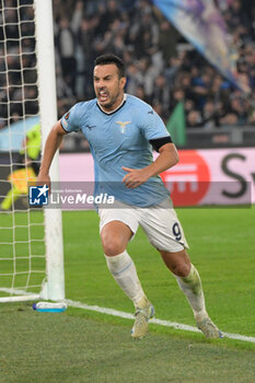 2024-11-07 - Lazio’s Pedro celebrates after scoring the goal 2-1 during the UEFA Europa League 2024-2025  football match between SS Lazio and FC Porto at the Olympic Stadium in Rome on November 07, 2024. - SS LAZIO VS FC PORTO - UEFA EUROPA LEAGUE - SOCCER