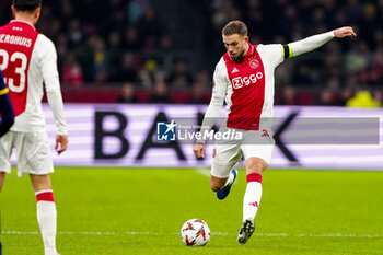 2024-11-07 - Jordan Henderson of AFC Ajax during the UEFA Europa League, League Phase, MD4 football match between AFC Ajax and Maccabi Tel Aviv on November 7, 2024 at Johan Cruijff ArenA in Amsterdam, Netherlands - FOOTBALL - EUROPA LEAGUE - AJAX V MACCABI TEL AVIV - UEFA EUROPA LEAGUE - SOCCER