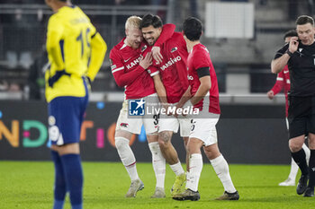 2024-11-07 - Denso Kasius of AZ celebrates a goal during the UEFA Europa League, League Phase, MD4 football match between AZ Alkmaar and Fenerbahce on November 7, 2024 at AFAS Stadion in Alkmaar, Netherlands - FOOTBALL - EUROPA LEAGUE - AZ ALKMAAR V FENERBAHCE - UEFA EUROPA LEAGUE - SOCCER