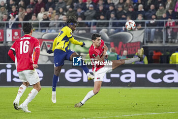 2024-11-07 - Allan Saint-Maximin of Fenerbahce, Alexandre Penetra of AZ during the UEFA Europa League, League Phase, MD4 football match between AZ Alkmaar and Fenerbahce on November 7, 2024 at AFAS Stadion in Alkmaar, Netherlands - FOOTBALL - EUROPA LEAGUE - AZ ALKMAAR V FENERBAHCE - UEFA EUROPA LEAGUE - SOCCER