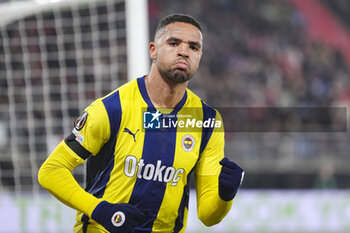 2024-11-07 - Youssef En-Nesyri of Fenerbahce celebrates a goal during the UEFA Europa League, League Phase, MD4 football match between AZ Alkmaar and Fenerbahce on November 7, 2024 at AFAS Stadion in Alkmaar, Netherlands - FOOTBALL - EUROPA LEAGUE - AZ ALKMAAR V FENERBAHCE - UEFA EUROPA LEAGUE - SOCCER