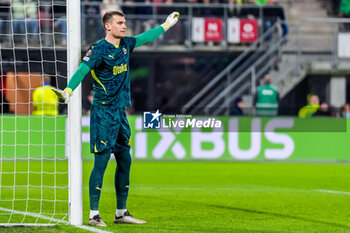 2024-11-07 - Goalkeeper Dominik Livaković of Fenerbahce during the UEFA Europa League, League Phase, MD4 football match between AZ Alkmaar and Fenerbahce on November 7, 2024 at AFAS Stadion in Alkmaar, Netherlands - FOOTBALL - EUROPA LEAGUE - AZ ALKMAAR V FENERBAHCE - UEFA EUROPA LEAGUE - SOCCER