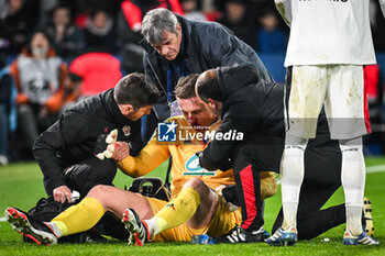 2024-03-13 - Marcin BULKA of Nice looks injured during the French Cup, Quarter-final football match between Paris Saint-Germain and OGC Nice on March 13, 2024 at Parc des Princes stadium in Paris, France - FOOTBALL - FRENCH CUP - PARIS SG V NICE - FRENCH CUP - SOCCER