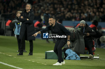 2024-03-13 - Coach of OGC Nice Francesco Farioli, left PSG coach Luis Enrique during the French Cup, Quarter-final football match between Paris Saint-Germain (PSG) and OGC Nice (OGCN) on March 13, 2024 at Parc des Princes stadium in Paris, France - FOOTBALL - FRENCH CUP - PARIS SG V NICE - FRENCH CUP - SOCCER