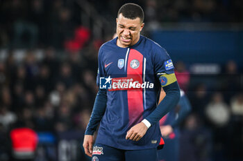 2024-03-13 - Kylian MBAPPE of PSG looks dejected during the French Cup, Quarter-final football match between Paris Saint-Germain and OGC Nice on March 13, 2024 at Parc des Princes stadium in Paris, France - FOOTBALL - FRENCH CUP - PARIS SG V NICE - FRENCH CUP - SOCCER