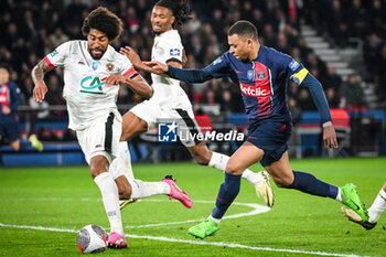 2024-03-13 - DANTE of Nice and Kylian MBAPPE of PSG during the French Cup, Quarter-final football match between Paris Saint-Germain and OGC Nice on March 13, 2024 at Parc des Princes stadium in Paris, France - FOOTBALL - FRENCH CUP - PARIS SG V NICE - FRENCH CUP - SOCCER