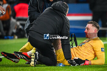 2024-03-13 - Marcin BULKA of Nice looks injured during the French Cup, Quarter-final football match between Paris Saint-Germain and OGC Nice on March 13, 2024 at Parc des Princes stadium in Paris, France - FOOTBALL - FRENCH CUP - PARIS SG V NICE - FRENCH CUP - SOCCER