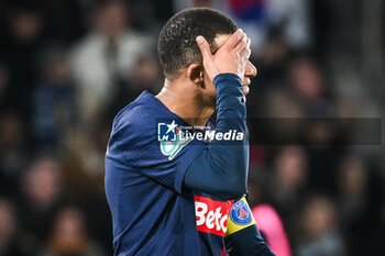 2024-03-13 - Kylian MBAPPE of PSG looks dejected during the French Cup, Quarter-final football match between Paris Saint-Germain and OGC Nice on March 13, 2024 at Parc des Princes stadium in Paris, France - FOOTBALL - FRENCH CUP - PARIS SG V NICE - FRENCH CUP - SOCCER