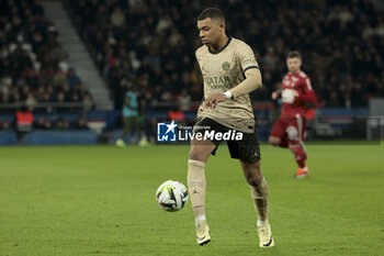 2024-01-28 - Kylian Mbappe of PSG during the French championship Ligue 1 football match between Paris Saint-Germain and Stade Brestois (Brest) on January 28, 2024 at Parc des Princes stadium in Paris, France - FOOTBALL - FRENCH CHAMP - PARIS SG V BREST - FRENCH LIGUE 1 - SOCCER