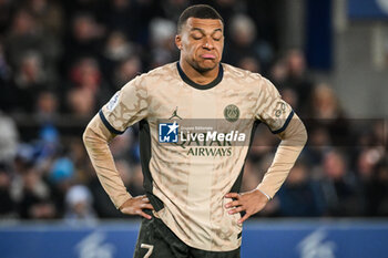 2024-02-02 - Kylian MBAPPE of PSG looks dejected during the French championship Ligue 1 football match between RC Strasbourg and Paris Saint-Germain on February 2, 2024 at La Meinau stadium in Strasbourg, France - FOOTBALL - FRENCH CHAMP - STRASBOURG V PARIS SG - FRENCH LIGUE 1 - SOCCER