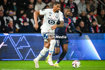 2024-02-10 - Alexsandro VICTOR DE SOUZA RIBEIRO of Lille and Ousmane DEMBELE of PSG during the French championship Ligue 1 football match between Paris Saint-Germain and Losc Lille on February 10, 2024 at Parc des Princes stadium in Paris, France - FOOTBALL - FRENCH CHAMP - PARIS SG V LILLE - FRENCH LIGUE 1 - SOCCER