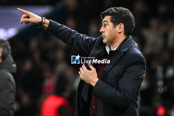 2024-02-10 - Paulo FONSECA of Lille during the French championship Ligue 1 football match between Paris Saint-Germain and Losc Lille on February 10, 2024 at Parc des Princes stadium in Paris, France - FOOTBALL - FRENCH CHAMP - PARIS SG V LILLE - FRENCH LIGUE 1 - SOCCER