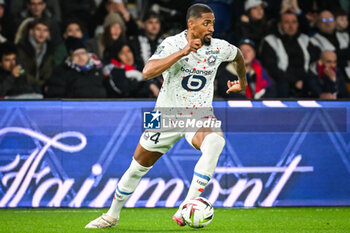 2024-02-10 - Alexsandro VICTOR DE SOUZA RIBEIRO of Lille during the French championship Ligue 1 football match between Paris Saint-Germain and Losc Lille on February 10, 2024 at Parc des Princes stadium in Paris, France - FOOTBALL - FRENCH CHAMP - PARIS SG V LILLE - FRENCH LIGUE 1 - SOCCER