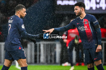 2024-02-25 - Kylian MBAPPE of PSG and Goncalo RAMOS of PSG during the French championship Ligue 1 football match between Paris Saint-Germain and Stade Rennais (Rennes) on February 25, 2024 at Parc des Princes stadium in Paris, France - FOOTBALL - FRENCH CHAMP - PARIS SG V RENNES - FRENCH LIGUE 1 - SOCCER