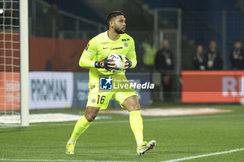 2024-03-17 - Montpellier goalkeeper Dimitry Bertaud during the French championship Ligue 1 football match between Montpellier HSC (MHSC) and Paris Saint-Germain (PSG) on March 17, 2024 at La Mosson stadium in Montpellier, France - FOOTBALL - FRENCH CHAMP - MONTPELLIER V PARIS SG - FRENCH LIGUE 1 - SOCCER