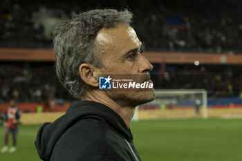 2024-03-17 - Coach of Montpellier HSC Michel Der Zakarian during the French championship Ligue 1 football match between Montpellier HSC (MHSC) and Paris Saint-Germain (PSG) on March 17, 2024 at La Mosson stadium in Montpellier, France - FOOTBALL - FRENCH CHAMP - MONTPELLIER V PARIS SG - FRENCH LIGUE 1 - SOCCER