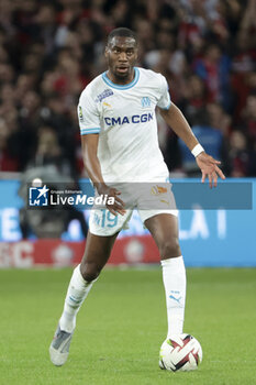 2024-04-05 - Geoffrey Kondogbia of Marseille during the French championship Ligue 1 football match between Lille OSC (LOSC) and Olympique de Marseille (OM) on April 5, 2024 at Stade Pierre Mauroy in Villeneuve-d'Ascq near Lille, France - FOOTBALL - FRENCH CHAMP - LILLE V MARSEILLE - FRENCH LIGUE 1 - SOCCER