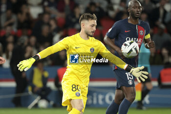 2024-04-06 - PSG goalkeeper Arnau Tenas during the French championship Ligue 1 football match between Paris Saint-Germain and Clermont Foot 63 on April 6, 2024 at Parc des Princes stadium in Paris, France - FOOTBALL - FRENCH CHAMP - PARIS SG V CLERMONT - FRENCH LIGUE 1 - SOCCER