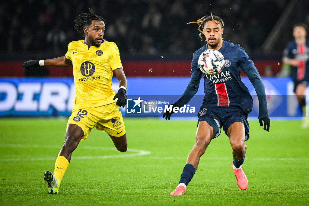 FOOTBALL - FRENCH CHAMP - PARIS SG v TOULOUSE - FRENCH LIGUE 1 - SOCCER