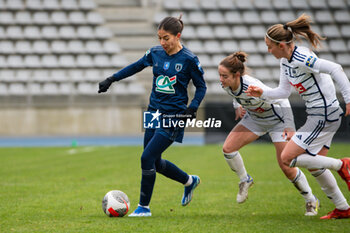 2024-01-14 - Clara Mateo of Paris FC controls the ball during the Women's French cup, round of 32 football match between Paris FC and Girondins de Bordeaux on January 14, 2024 at Sebastien Charlety stadium in Paris, France - FOOTBALL - WOMEN'S FRENCH CUP - PARIS FC V BORDEAUX - FRENCH WOMEN DIVISION 1 - SOCCER