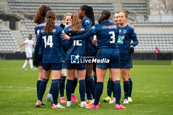 2024-01-14 - Julie Dufour of Paris FC celebrates after scoring with teammates during the Women's French cup, round of 32 football match between Paris FC and Girondins de Bordeaux on January 14, 2024 at Sebastien Charlety stadium in Paris, France - FOOTBALL - WOMEN'S FRENCH CUP - PARIS FC V BORDEAUX - FRENCH WOMEN DIVISION 1 - SOCCER