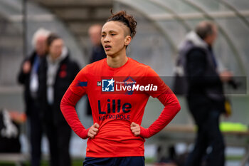 2024-02-14 - Anais Ribeyra of LOSC Lille warms up ahead of the Women's French Cup, Quarter-final football match between FC Fleury 91 and Losc Lille on February 14, 2024 at Robert Bobin stadium in Bondoufle, France - FOOTBALL - WOMEN'S FRENCH CUP - FLEURY V LILLE - FRENCH WOMEN DIVISION 1 - SOCCER