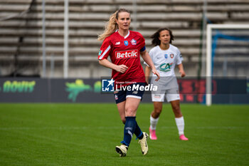 2024-02-14 - Amandine Henry of LOSC Lille during the Women's French Cup, Quarter-final football match between FC Fleury 91 and Losc Lille on February 14, 2024 at Robert Bobin stadium in Bondoufle, France - FOOTBALL - WOMEN'S FRENCH CUP - FLEURY V LILLE - FRENCH WOMEN DIVISION 1 - SOCCER