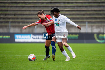 2024-02-14 - Marjorie Boilesen of LOSC Lille and Rosemonde Kouassi of FC Fleury 91 fight for the ball during the Women's French Cup, Quarter-final football match between FC Fleury 91 and Losc Lille on February 14, 2024 at Robert Bobin stadium in Bondoufle, France - FOOTBALL - WOMEN'S FRENCH CUP - FLEURY V LILLE - FRENCH WOMEN DIVISION 1 - SOCCER
