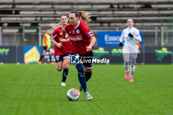 2024-02-14 - Marjorie Boilesen of LOSC Lille controls the ball during the Women's French Cup, Quarter-final football match between FC Fleury 91 and Losc Lille on February 14, 2024 at Robert Bobin stadium in Bondoufle, France - FOOTBALL - WOMEN'S FRENCH CUP - FLEURY V LILLE - FRENCH WOMEN DIVISION 1 - SOCCER