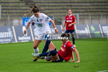 2024-02-14 - Charlotte Fernandes of FC Fleury 91 and Marjorie Boilesen of LOSC Lille fight for the ball during the Women's French Cup, Quarter-final football match between FC Fleury 91 and Losc Lille on February 14, 2024 at Robert Bobin stadium in Bondoufle, France - FOOTBALL - WOMEN'S FRENCH CUP - FLEURY V LILLE - FRENCH WOMEN DIVISION 1 - SOCCER