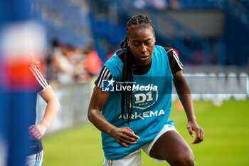 2024-05-11 - Teninsoun Sissoko of Paris FC warms up ahead of the Women's French championship, D1 Arkema, Play-offs Semi-final football match between Paris Saint-Germain and Paris FC on May 11, 2024 at Parc des Princes stadium in Paris, France - FOOTBALL - WOMEN'S FRENCH CHAMP - PARIS SG V PARIS FC - FRENCH WOMEN DIVISION 1 - SOCCER