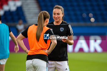 2024-05-11 - Julie Dufour of Paris FC and Gaetane Thiney of Paris FC warm up ahead of the Women's French championship, D1 Arkema, Play-offs Semi-final football match between Paris Saint-Germain and Paris FC on May 11, 2024 at Parc des Princes stadium in Paris, France - FOOTBALL - WOMEN'S FRENCH CHAMP - PARIS SG V PARIS FC - FRENCH WOMEN DIVISION 1 - SOCCER