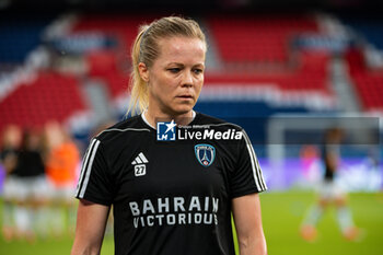 2024-05-11 - Julie Soyer of Paris FC warms up ahead of the Women's French championship, D1 Arkema, Play-offs Semi-final football match between Paris Saint-Germain and Paris FC on May 11, 2024 at Parc des Princes stadium in Paris, France - FOOTBALL - WOMEN'S FRENCH CHAMP - PARIS SG V PARIS FC - FRENCH WOMEN DIVISION 1 - SOCCER