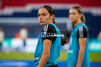 2024-05-11 - Kessya Bussy of Paris FC warms up ahead of the Women's French championship, D1 Arkema, Play-offs Semi-final football match between Paris Saint-Germain and Paris FC on May 11, 2024 at Parc des Princes stadium in Paris, France - FOOTBALL - WOMEN'S FRENCH CHAMP - PARIS SG V PARIS FC - FRENCH WOMEN DIVISION 1 - SOCCER