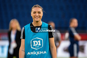 2024-05-11 - Louise Fleury of Paris FC warms up ahead of the Women's French championship, D1 Arkema, Play-offs Semi-final football match between Paris Saint-Germain and Paris FC on May 11, 2024 at Parc des Princes stadium in Paris, France - FOOTBALL - WOMEN'S FRENCH CHAMP - PARIS SG V PARIS FC - FRENCH WOMEN DIVISION 1 - SOCCER