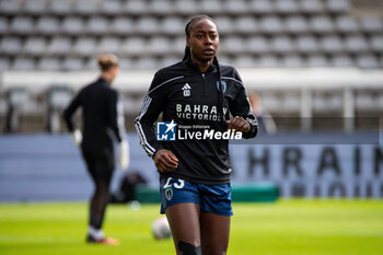 2024-05-17 - Teninsoun Sissoko of Paris FC warms up ahead of the Women's French championship, Play-offs, 3rd place football match between Paris FC and Stade de Reims on May 17, 2024 at Sébastien Charléty stadium in Paris, France - FOOTBALL - WOMEN'S FRENCH CHAMP - 3RD PLACE - PARIS FC V REIMS - FRENCH WOMEN DIVISION 1 - SOCCER