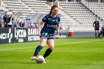 2024-05-17 - Gaetane Thiney of Paris FC controls the ball during the Women's French championship, Play-offs, 3rd place football match between Paris FC and Stade de Reims on May 17, 2024 at Sébastien Charléty stadium in Paris, France - FOOTBALL - WOMEN'S FRENCH CHAMP - 3RD PLACE - PARIS FC V REIMS - FRENCH WOMEN DIVISION 1 - SOCCER