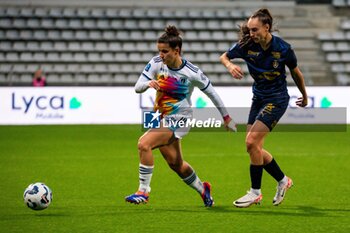 2024-10-12 - Mathilde Bourdieu of Paris FC and Maite Boucly of Stade de Reims fight for the ball during the French championship, Arkema Premier Ligue football match between Paris FC and Stade de Reims on 12 October 2024 at Sebastien Charlety stadium in Paris, France - FOOTBALL - WOMEN'S FRENCH CHAMP - PARIS FC V REIMS - FRENCH WOMEN DIVISION 1 - SOCCER