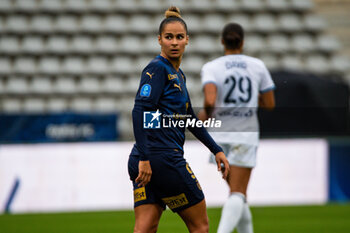 2024-10-12 - Melissa Gomes of Stade de Reims reacts during the French championship, Arkema Premier Ligue football match between Paris FC and Stade de Reims on 12 October 2024 at Sebastien Charlety stadium in Paris, France - FOOTBALL - WOMEN'S FRENCH CHAMP - PARIS FC V REIMS - FRENCH WOMEN DIVISION 1 - SOCCER