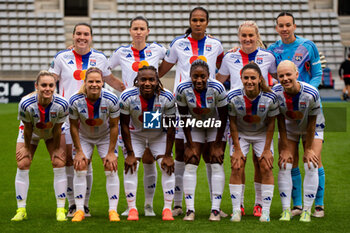 2024-10-20 - The players of Olympique Lyonnais ahead of the Women's French championship, Arkema Premier Ligue football match between Paris FC and Olympique Lyonnais on 20 October 2024 at Sebastien Charlety stadium in Paris, France - FOOTBALL - WOMEN'S FRENCH CHAMP - PARIS FC V LYON - FRENCH WOMEN DIVISION 1 - SOCCER